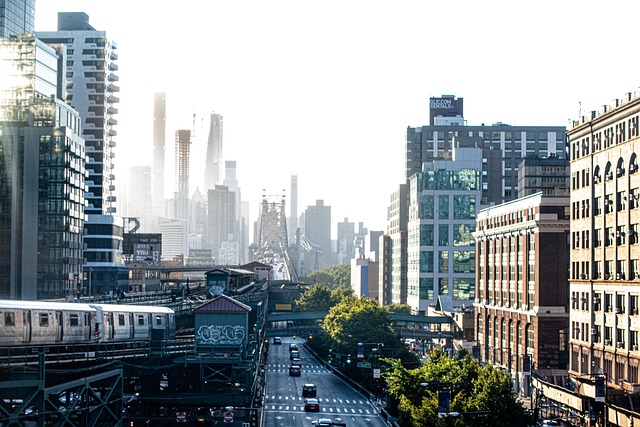 Cloud infrastructure architecture diagram for e-commerce platform scaling